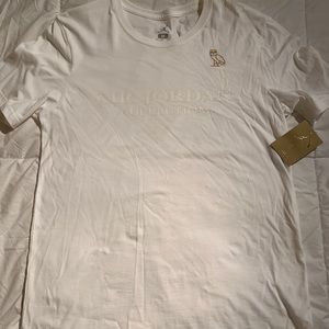 White on white Jordan OVO Drake shirt